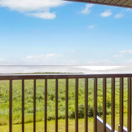 Henrietta - 3-5km From The Sea By Interhome