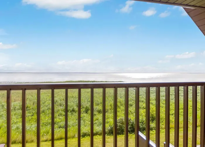 Henrietta - 3-5km From The Sea By Interhome